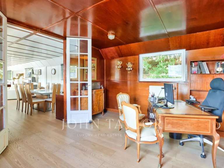 Barge Saint-Cloud - 3 bedrooms - 240m²