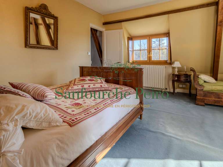 Maison Saint-Cyprien - 4 chambres - 196m²