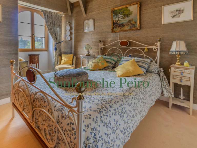 Maison Saint-Cyprien - 4 chambres - 196m²