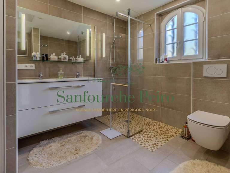 Maison Saint-Cyprien - 4 chambres - 196m²