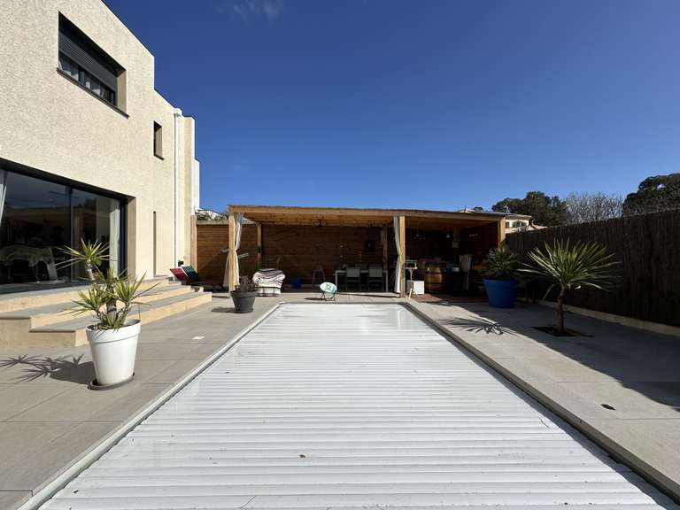 Maison Saint-Cyprien - 3 chambres - 134m²