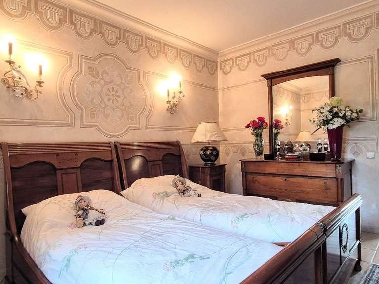 Maison Saint-Cyprien - 3 chambres - 208m²