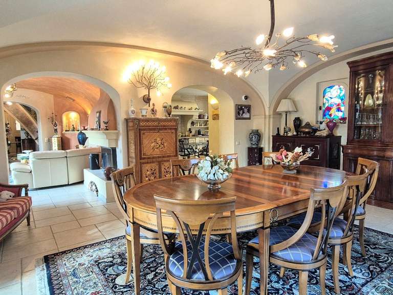 Maison Saint-Cyprien - 3 chambres - 208m²