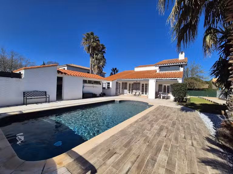 Villa Saint-Cyprien - 4 chambres - 168m²