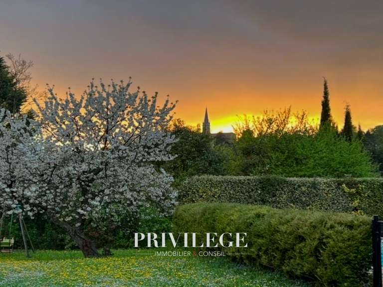 Maison Saint-Cyr-au-Mont-d'Or - 4 chambres - 184m²