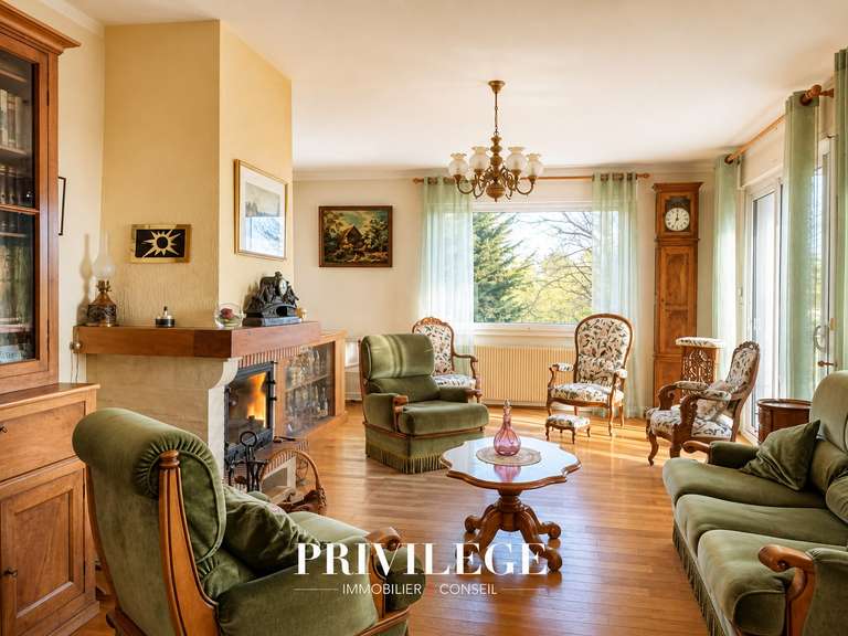 Maison Saint-Cyr-au-Mont-d'Or - 5 chambres - 229m²
