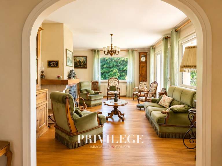 Maison Saint-Cyr-au-Mont-d'Or - 5 chambres - 229m²