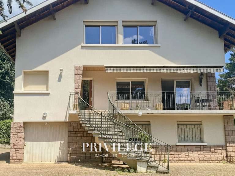 Maison Saint-Cyr-au-Mont-d'Or - 5 chambres - 229m²