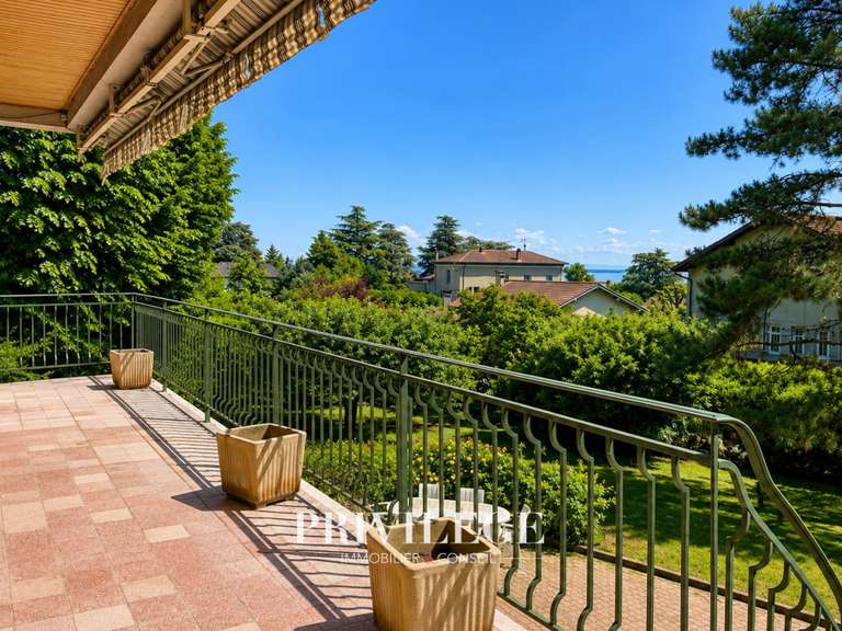 Maison Saint-Cyr-au-Mont-d'Or - 5 chambres - 229m²