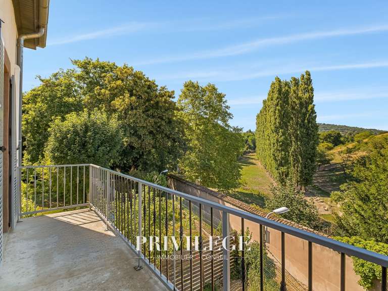 House Saint-Cyr-au-Mont-d'Or - 4 bedrooms - 163m²