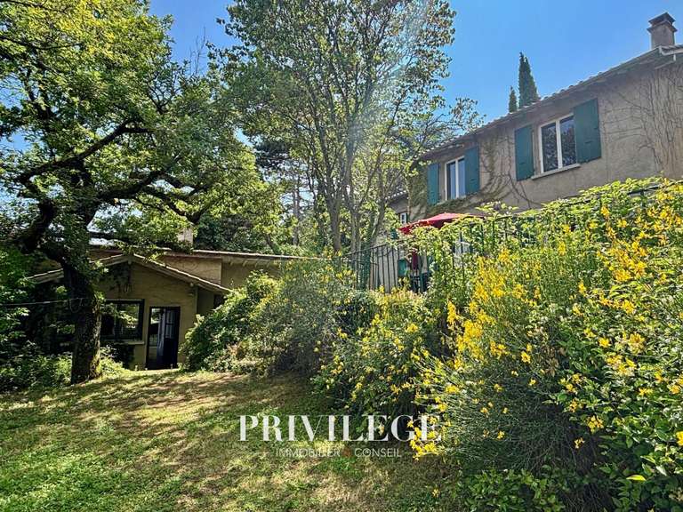 Maison Saint-Cyr-au-Mont-d'Or - 6 chambres - 220m²