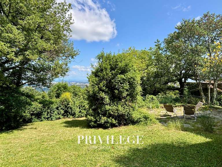 Maison Saint-Cyr-au-Mont-d'Or - 6 chambres - 220m²