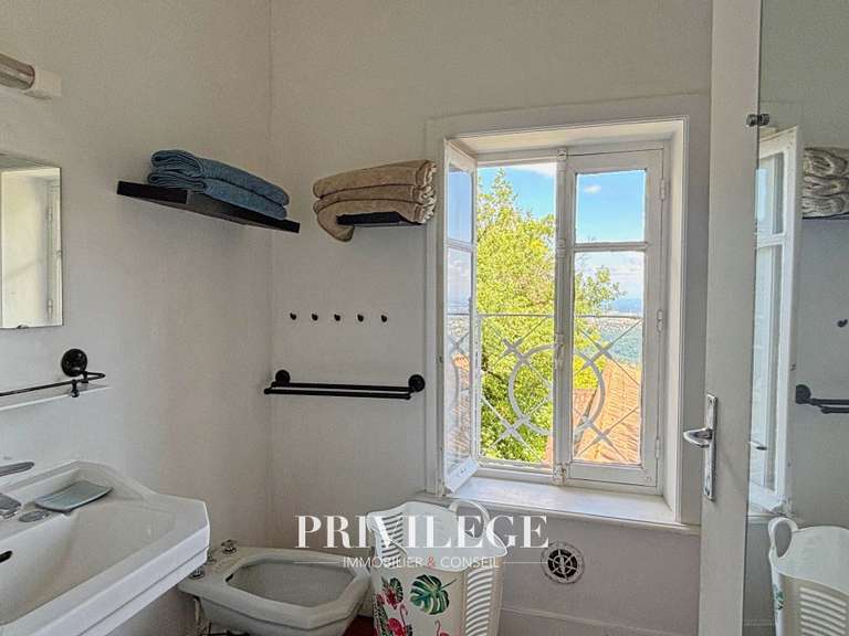 Maison Saint-Cyr-au-Mont-d'Or - 6 chambres - 220m²