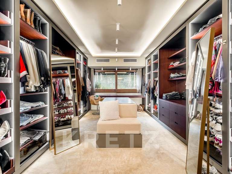 Maison Saint-Cyr-au-Mont-d'Or - 7 chambres - 648m²