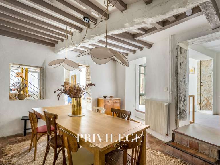 Maison Saint-Cyr-au-Mont-d'Or - 3 chambres - 180m²