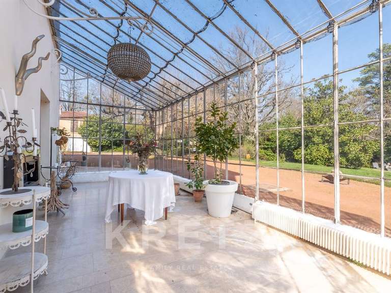 Maison Saint-Cyr-au-Mont-d'Or - 9 chambres - 380m²