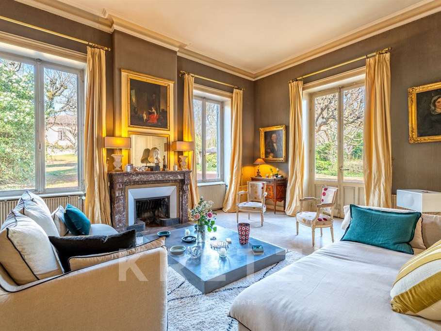 House Saint-Cyr-au-Mont-d'Or