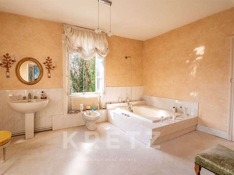 House Saint-Cyr-au-Mont-d'Or