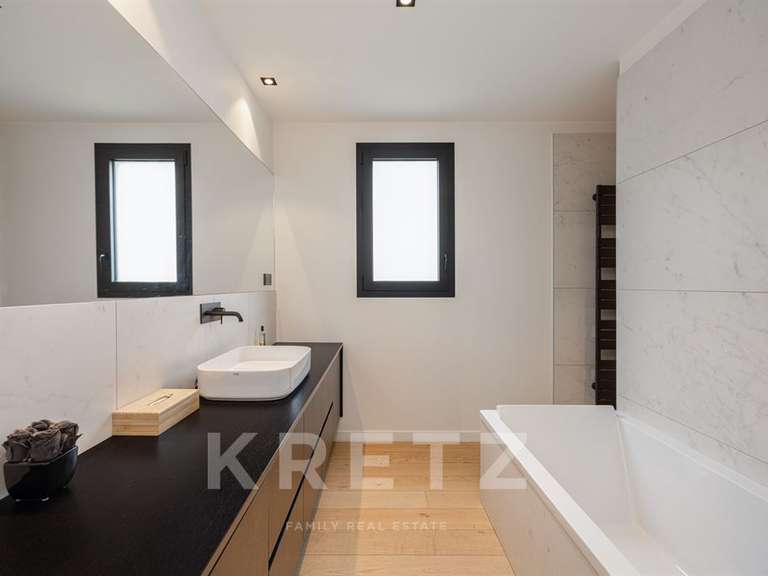 House Saint-Cyr-au-Mont-d'Or - 5 bedrooms - 330m²