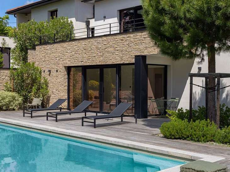 House Saint-Cyr-au-Mont-d'Or - 5 bedrooms - 330m²