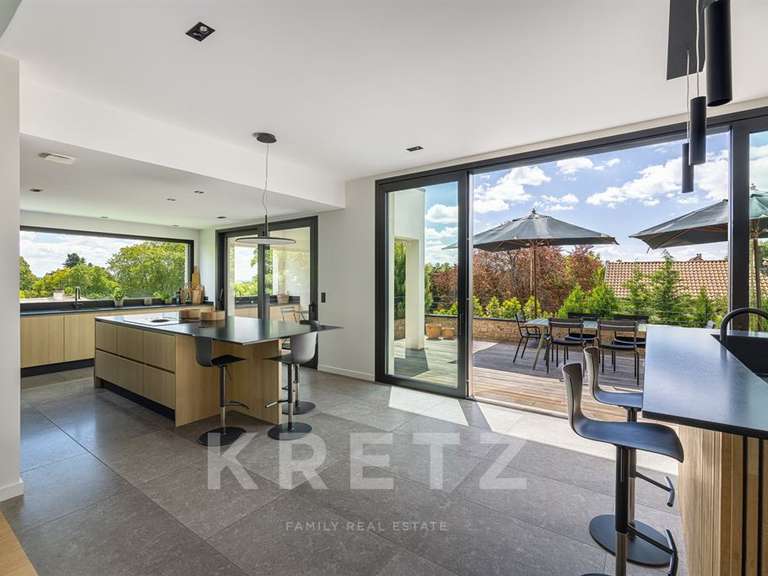 House Saint-Cyr-au-Mont-d'Or - 5 bedrooms - 330m²