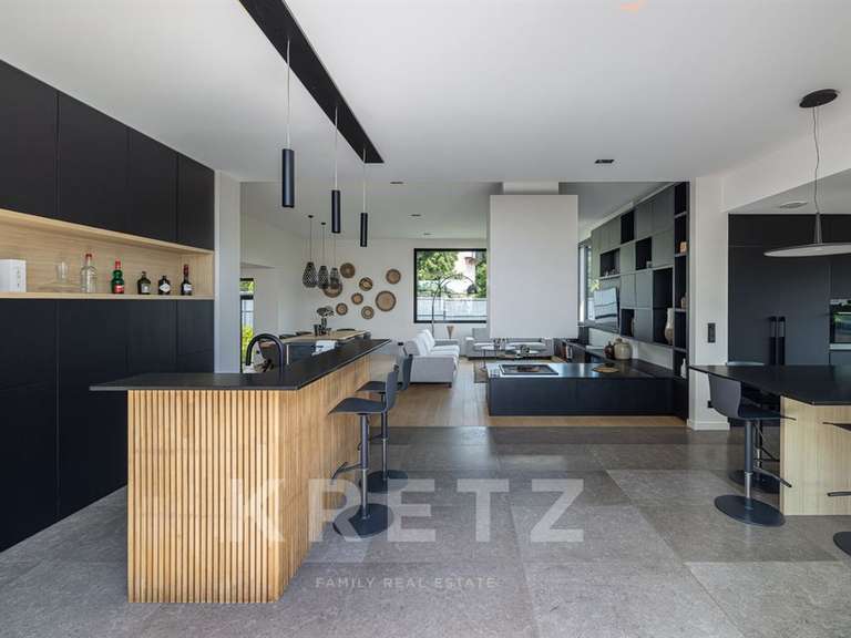 House Saint-Cyr-au-Mont-d'Or - 5 bedrooms - 330m²