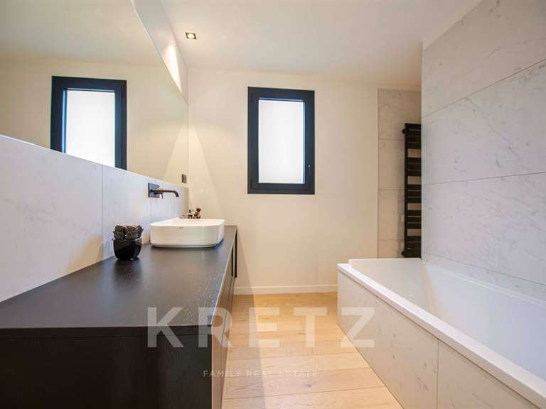 Maison Saint-Cyr-au-Mont-d'Or - 5 chambres - 330m²