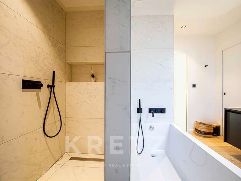 Maison Saint-Cyr-au-Mont-d'Or - 5 chambres - 330m²