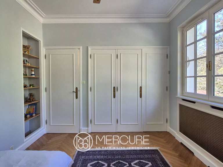 Maison Saint-Cyr-au-Mont-d'Or - 5 chambres - 350m²