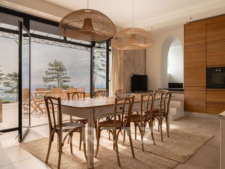 Maison Saint-Cyr-au-Mont-d'Or - 5 chambres - 180m²