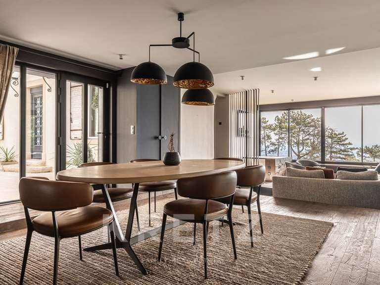 House Saint-Cyr-au-Mont-d'Or - 5 bedrooms - 180m²