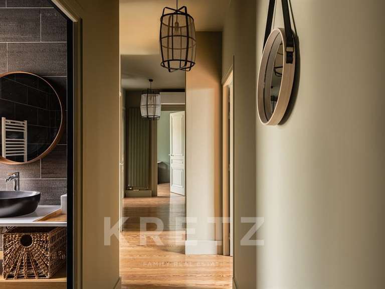 Maison Saint-Cyr-au-Mont-d'Or - 5 chambres - 180m²