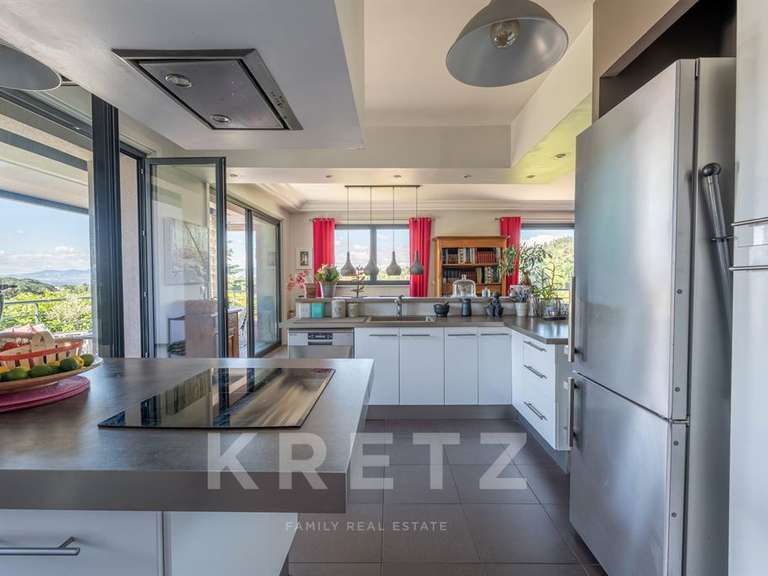 Maison Saint-Cyr-au-Mont-d'Or - 5 chambres - 240m²
