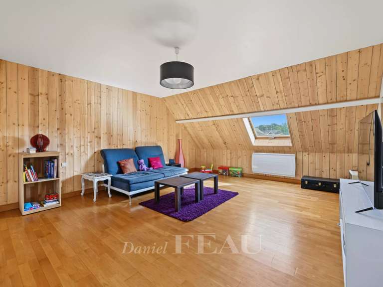 Maison Saint-Cyr-l'École - 5 chambres - 187m²