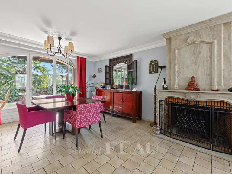 Maison Saint-Cyr-l'École - 5 chambres - 187m²
