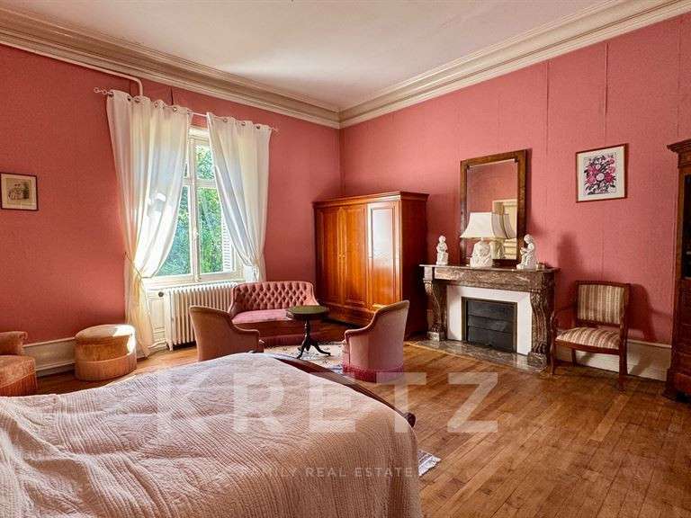 Château Saint-Cyr-sur-Loire - 8 chambres - 640m²