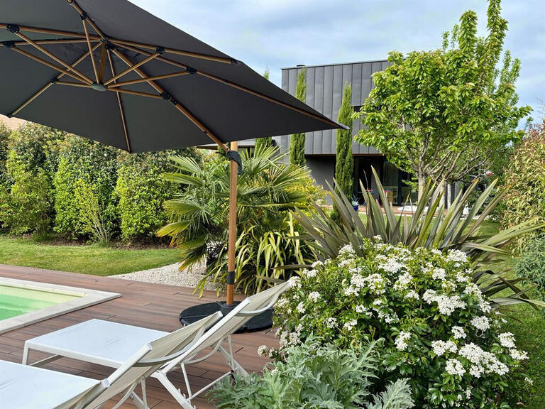 Maison Saint-Cyr-sur-Loire - 4 chambres - 225m²