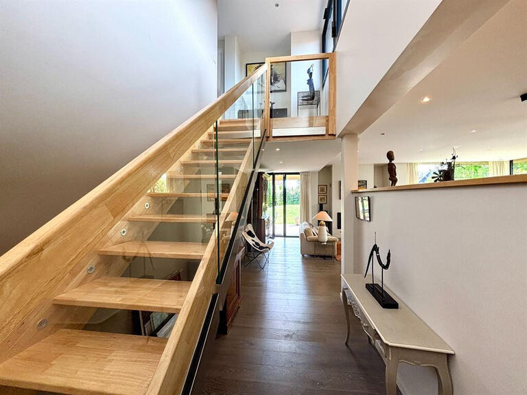 Maison Saint-Cyr-sur-Loire - 4 chambres - 225m²