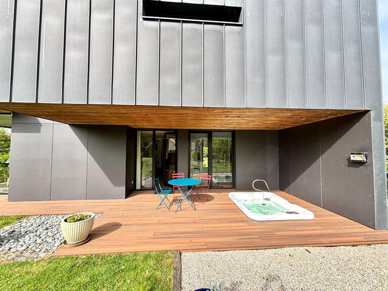 Maison Saint-Cyr-sur-Loire - 4 chambres - 225m²