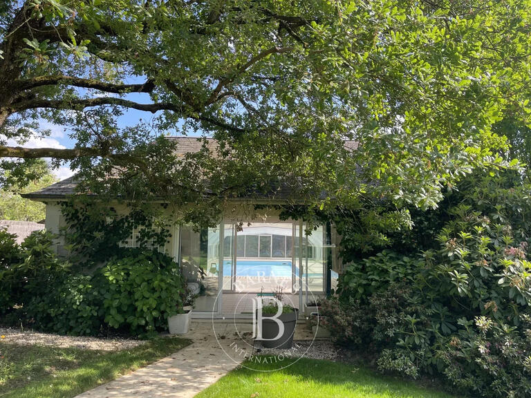 Maison Saint-Cyr-sur-Loire - 6 chambres - 296m²