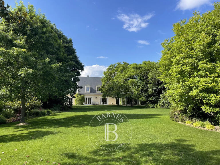 Maison Saint-Cyr-sur-Loire - 6 chambres - 296m²