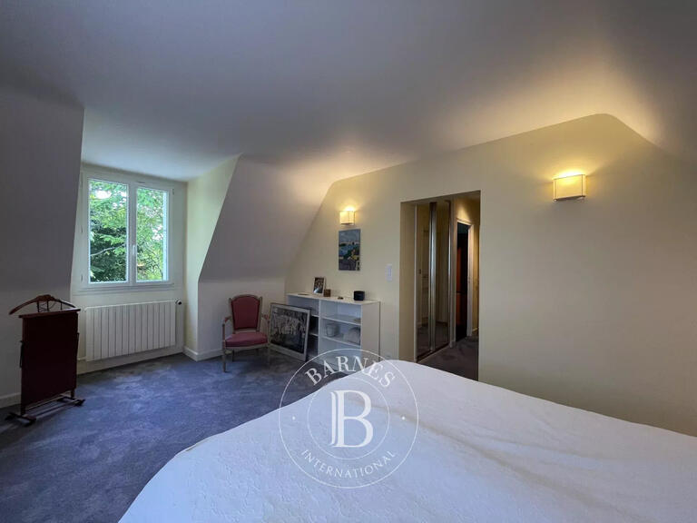Maison Saint-Cyr-sur-Loire - 6 chambres - 296m²