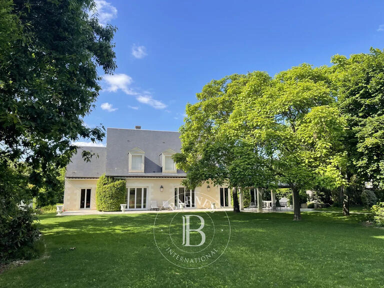 Maison Saint-Cyr-sur-Loire - 6 chambres - 296m²