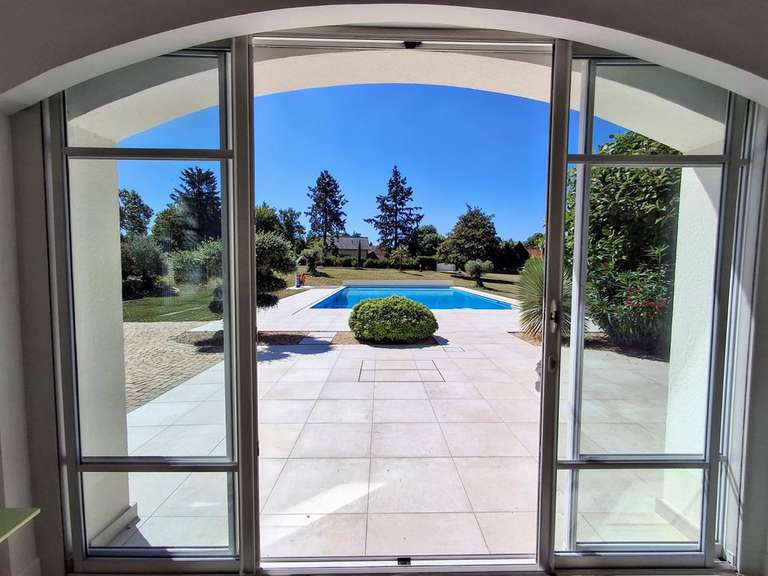House Saint-Cyr-sur-Loire - 5 bedrooms - 275m²