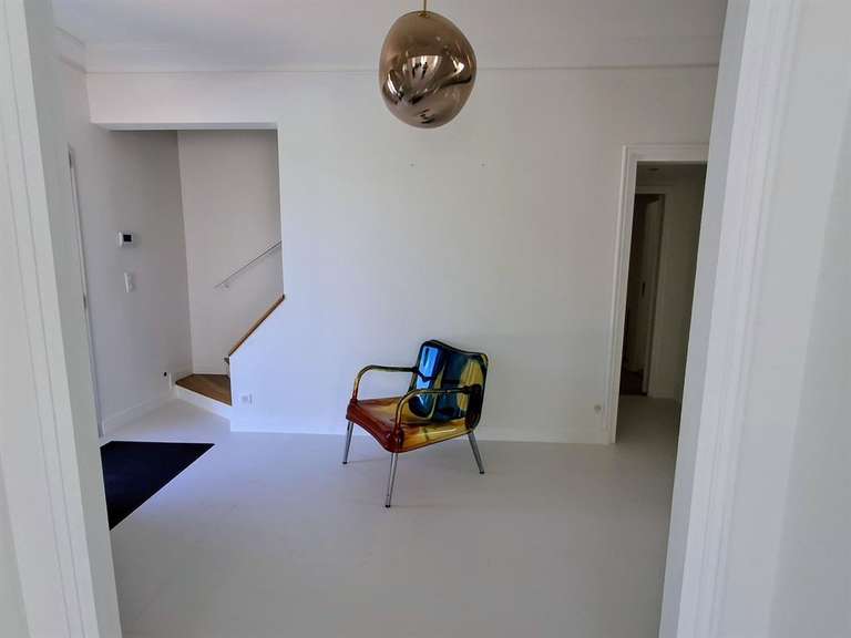 House Saint-Cyr-sur-Loire - 5 bedrooms - 275m²