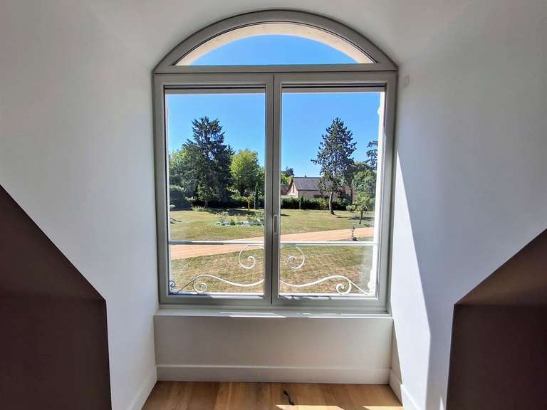House Saint-Cyr-sur-Loire - 5 bedrooms - 275m²