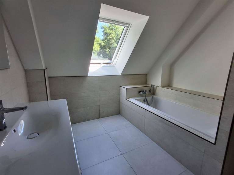 House Saint-Cyr-sur-Loire - 5 bedrooms - 275m²