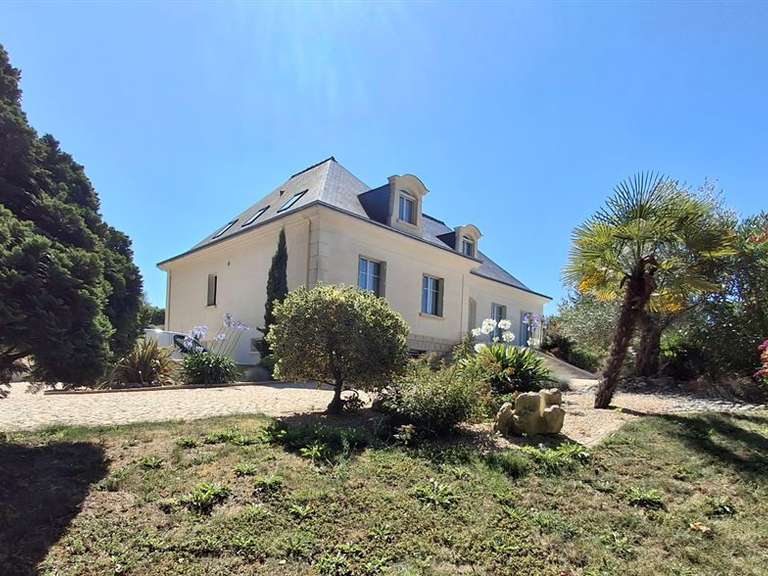 House Saint-Cyr-sur-Loire - 5 bedrooms - 275m²