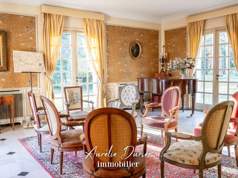 Maison Saint-Cyr-sur-Loire - 7 chambres - 400m²