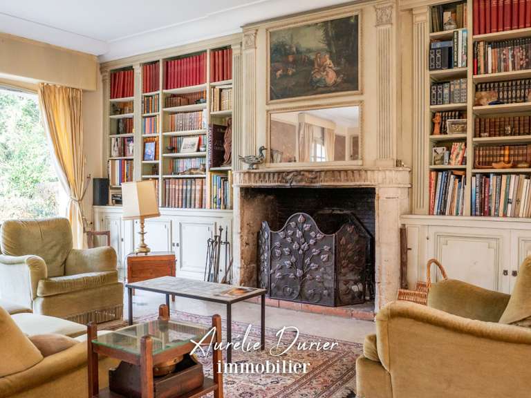 Maison Saint-Cyr-sur-Loire - 7 chambres - 400m²